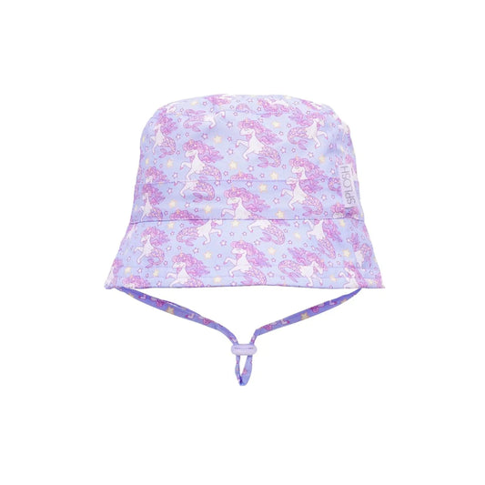 Children's bucket hat with unicorn pattern on a white background